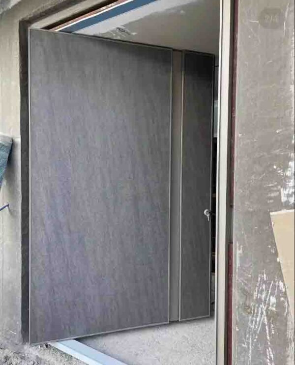 American Style Solid Wood Exterior Gate Door – Custom Large Wooden Entry Door for Villa or House - Image 4